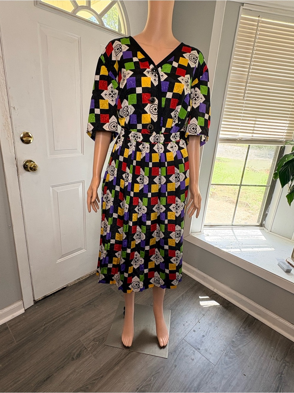 Source Unknown Black Multicolor Geometric V-Neck Midi Dress